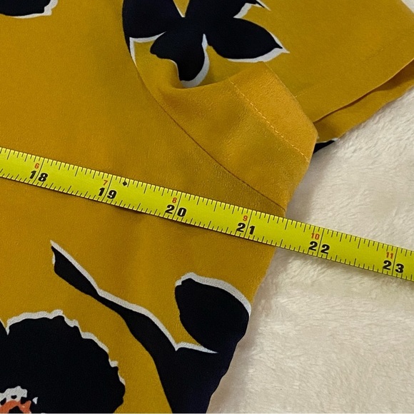 VAN HEUSEN / Yellow Floral Print Short Sleeve Blouse Size L - Picture 7 of 9